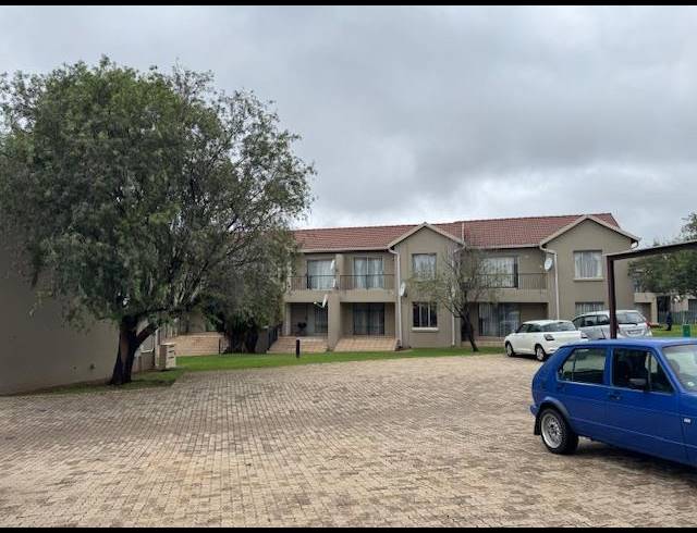 1 BEDROOM APARTMENT FOR SALE IN WILLOWBROOK